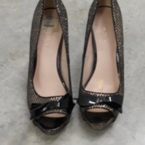 Nine West peep toe heels 8 1/2